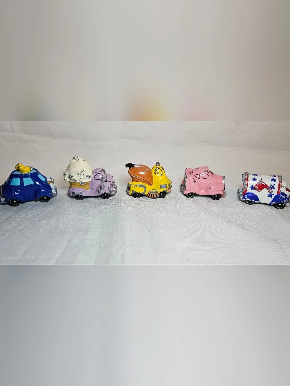 Hallmark 1984 Vintage Road Rover Car Pool Road Hog Vroom Broom Letter Limo Scoop